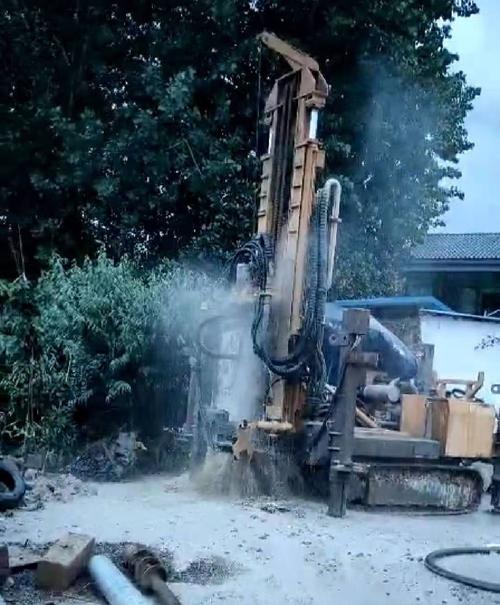 灵璧钻岩石井